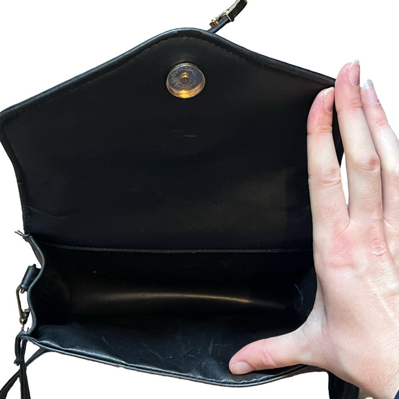 SHEIN Fashion Arrow Leather Belt Women's Handbag - Picture 6 of 6